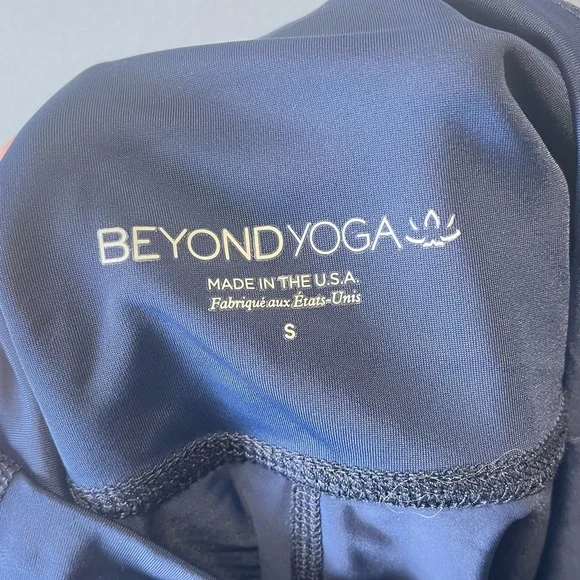 Beyond Yoga‎ Women's Navy Colico Leggings High Waisted Black Design Size Small - Picture 4 of 5